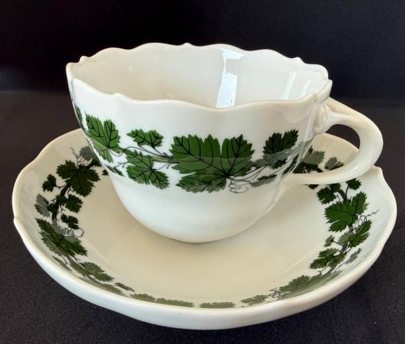Antíka Orjinal Alman Meissen Porselen Çay Fincanı Yeşil Asma Yapraklı - 0