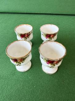 Antika İngiliz Porselen Royal Albert Old Country Roses Bone China Yumurtalık 5cm 4 Adet