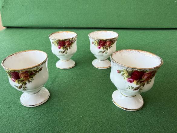 Antika İngiliz Porselen Royal Albert Old Country Roses Bone China Yumurtalık 5cm 4 Adet - 2