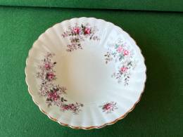 Antika Royal Albert Lavander Rose Bone China 16cm