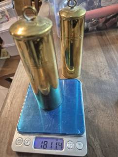 Antika Saat Ağırliğı 1800-1830gr Aralığındadır. Dönem Ürünüdür. . Hollanda Alman Saatlerinde kullanılır Takım 2 adet Fiyatı 