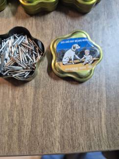 Gramofon iğnesi 100 adet kutusuyla birlikte